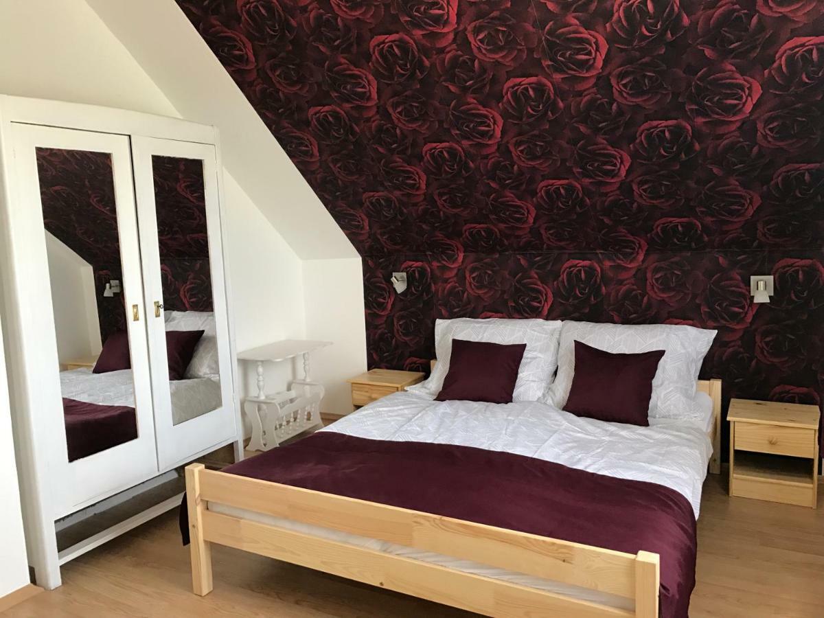 Rozsavoelgy Apartman Balatonlelle Extérieur photo