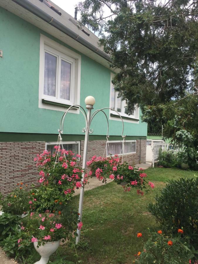 Rozsavoelgy Apartman Balatonlelle Extérieur photo